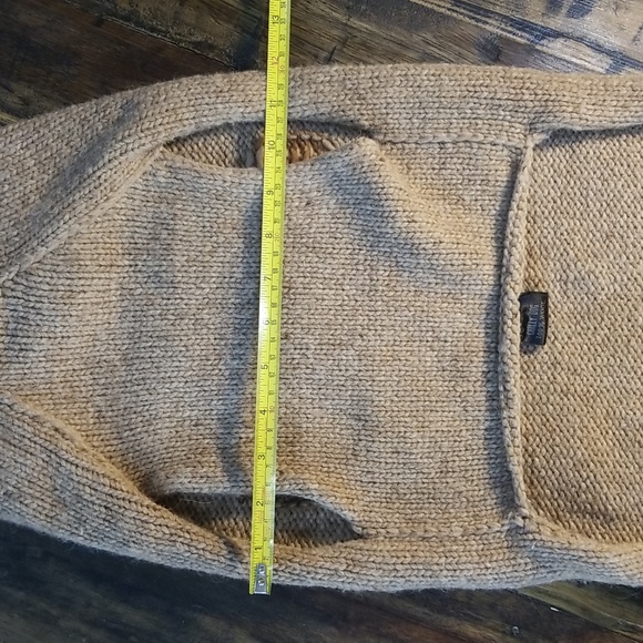 Chilly Dog 100% wool coat with adorable hood with ears Hand Knit - Picture 8 of 10